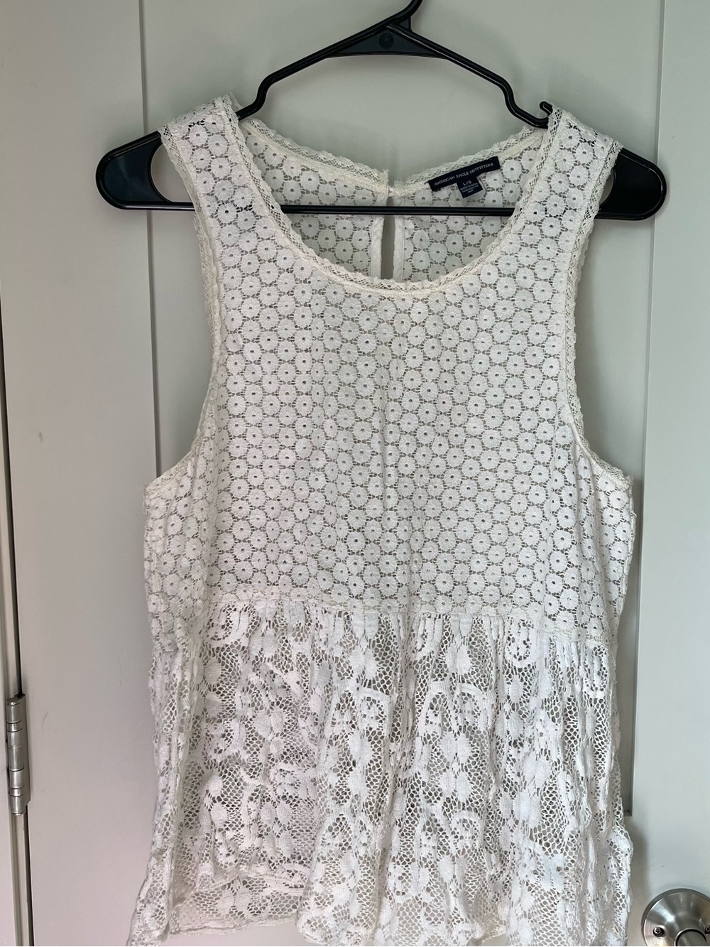 American Eagle Lace Peplum Tank Top Sleeveless White Large Keyhole - Picture 1 of 5